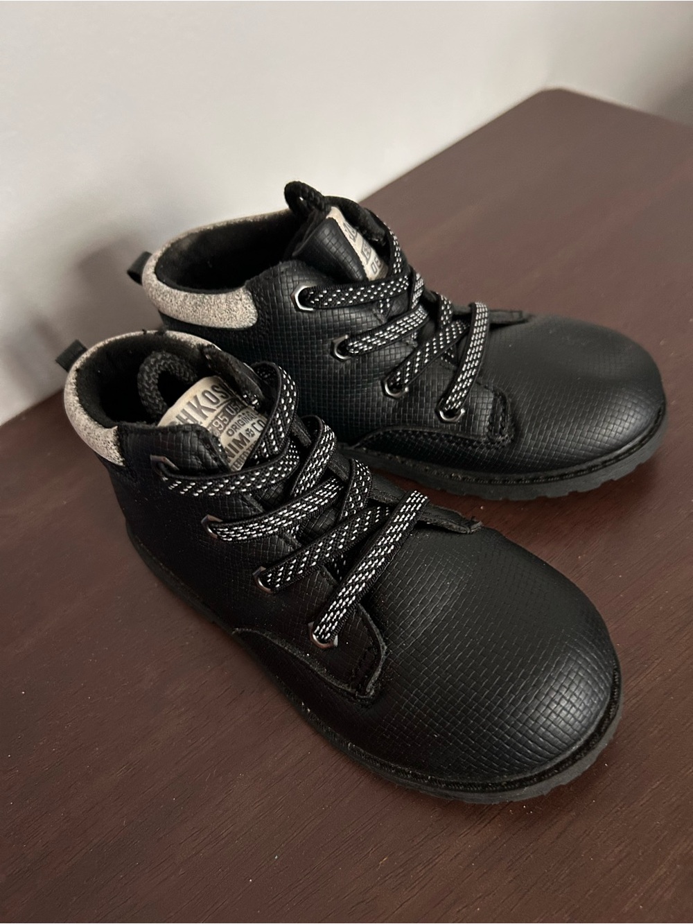 Osh Kosh B'gosh Boy's Ramon Fashion Boots Black Size US 10M